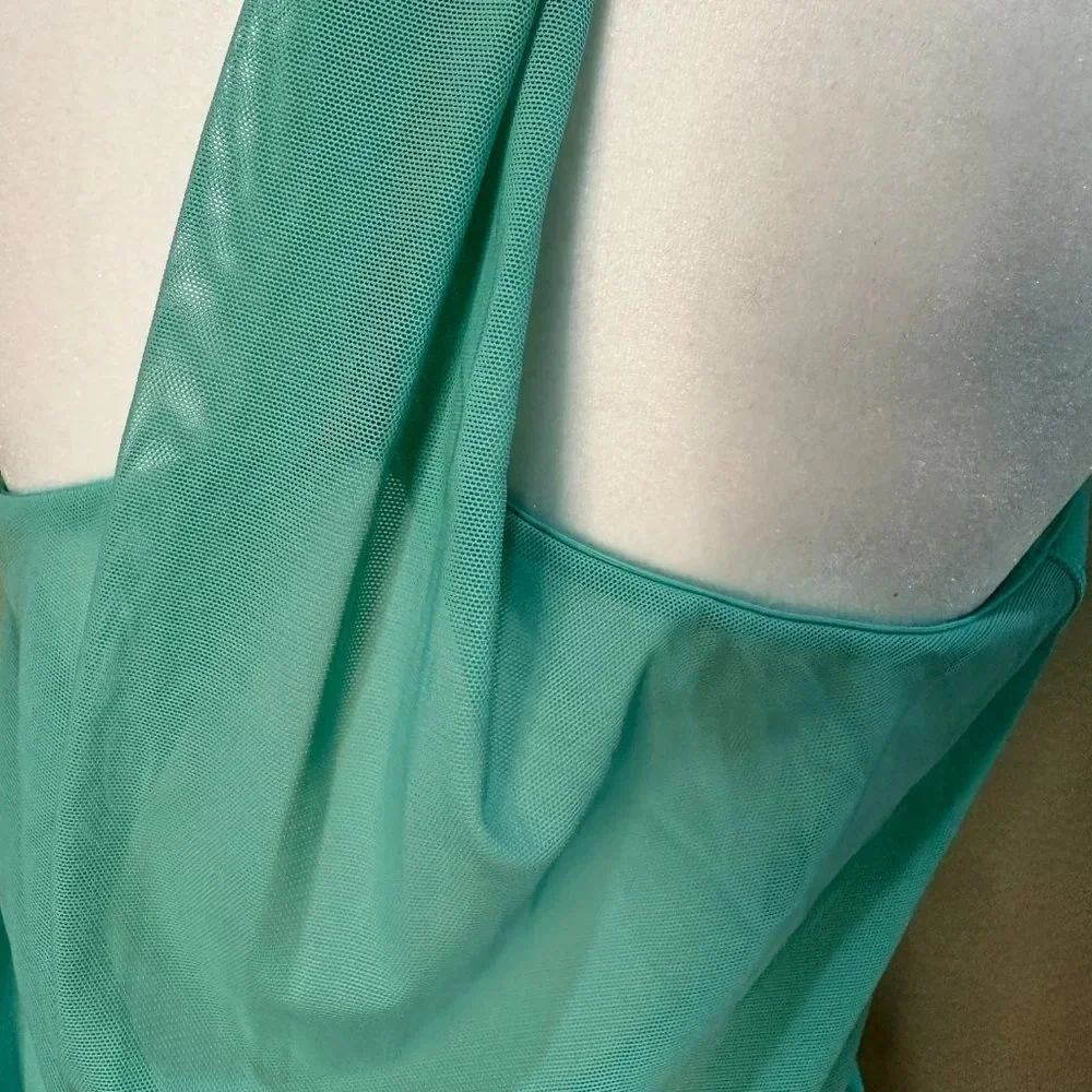 rare LULULEMON Mesh Back Drawstring Waist Athletic Tank Size 2-4